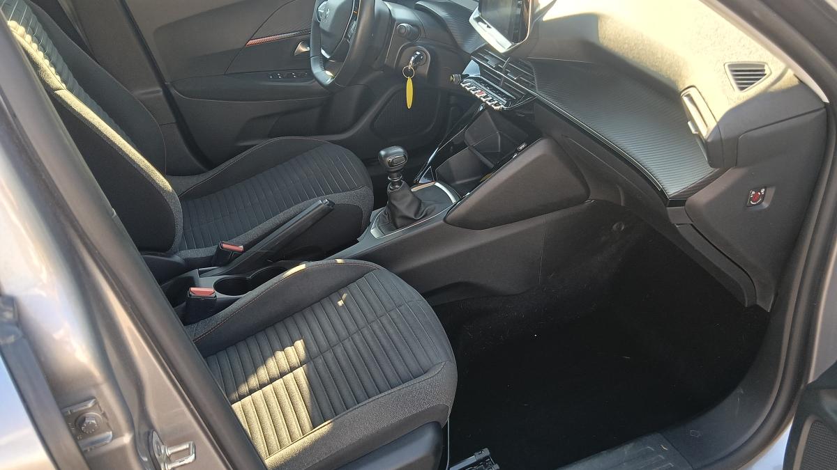 Peugeot 2008 1.2 PureTech 100CV 5p